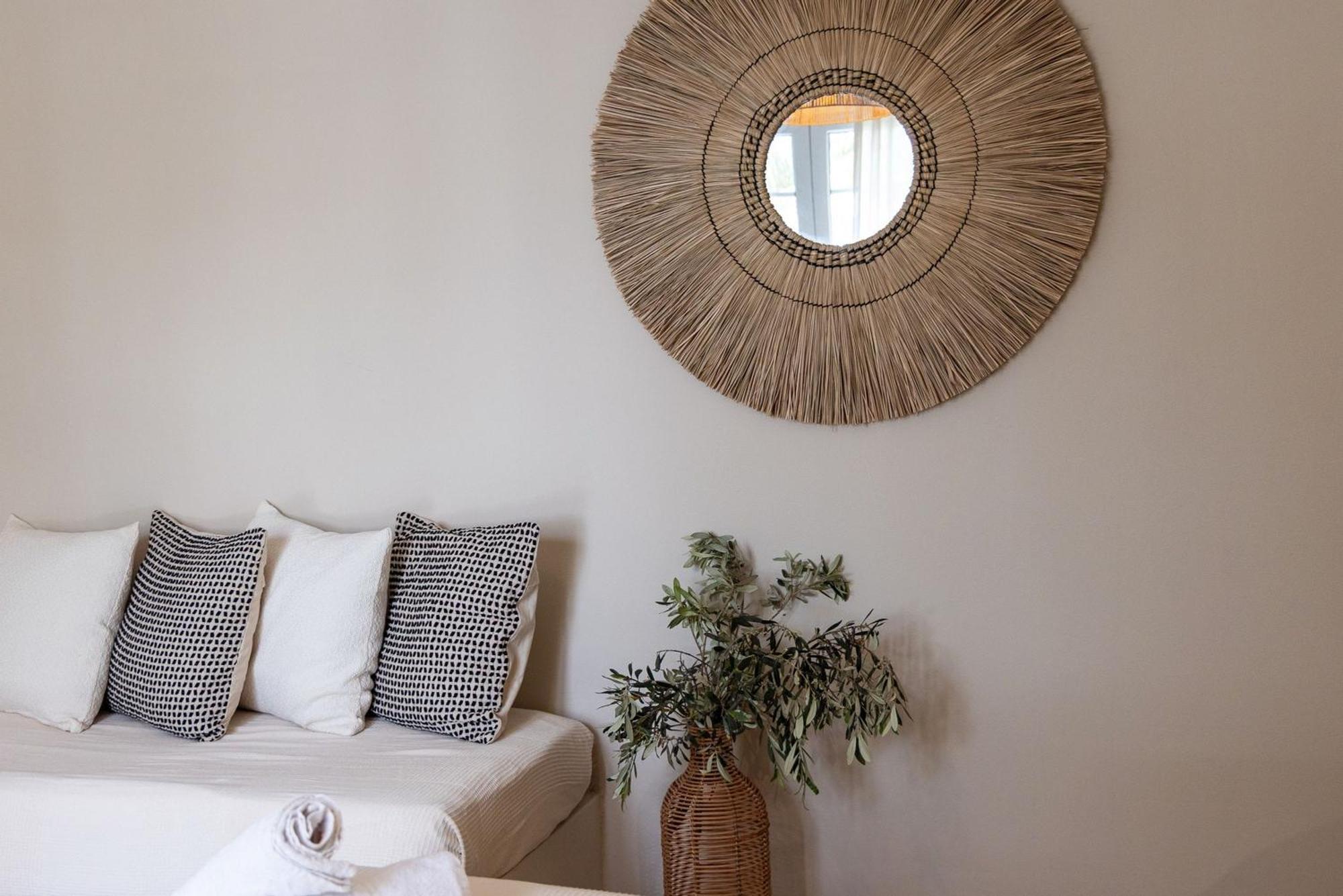 Noe Rooms In Center Of Tinos ภายนอก รูปภาพ