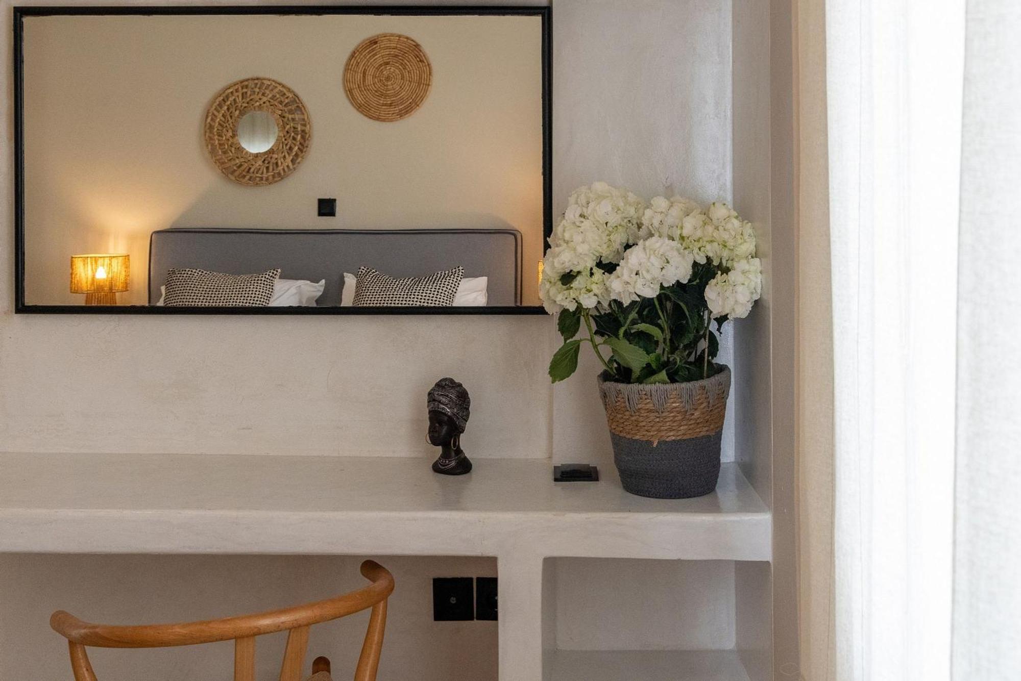 Noe Rooms In Center Of Tinos ภายนอก รูปภาพ