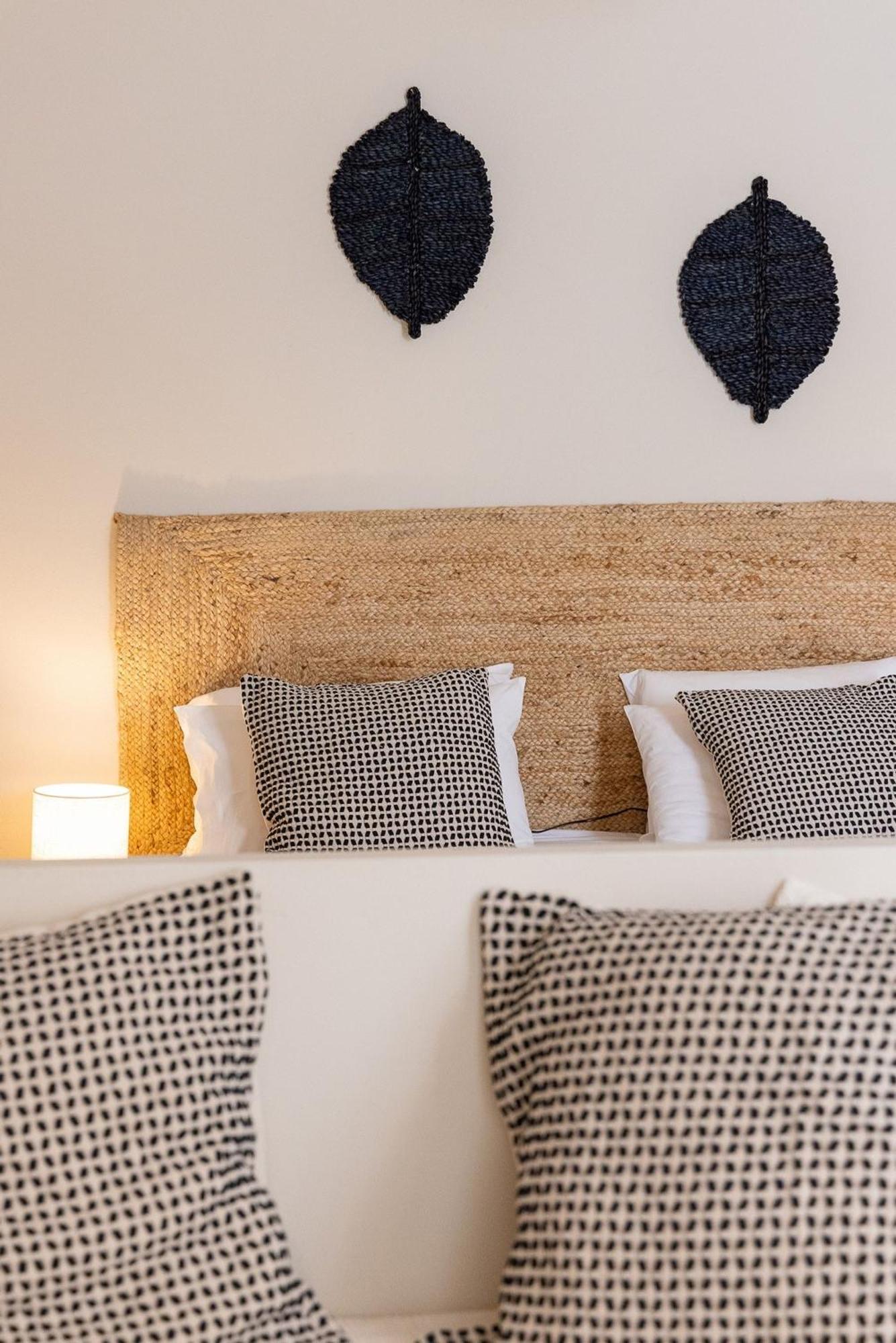 Noe Rooms In Center Of Tinos ภายนอก รูปภาพ