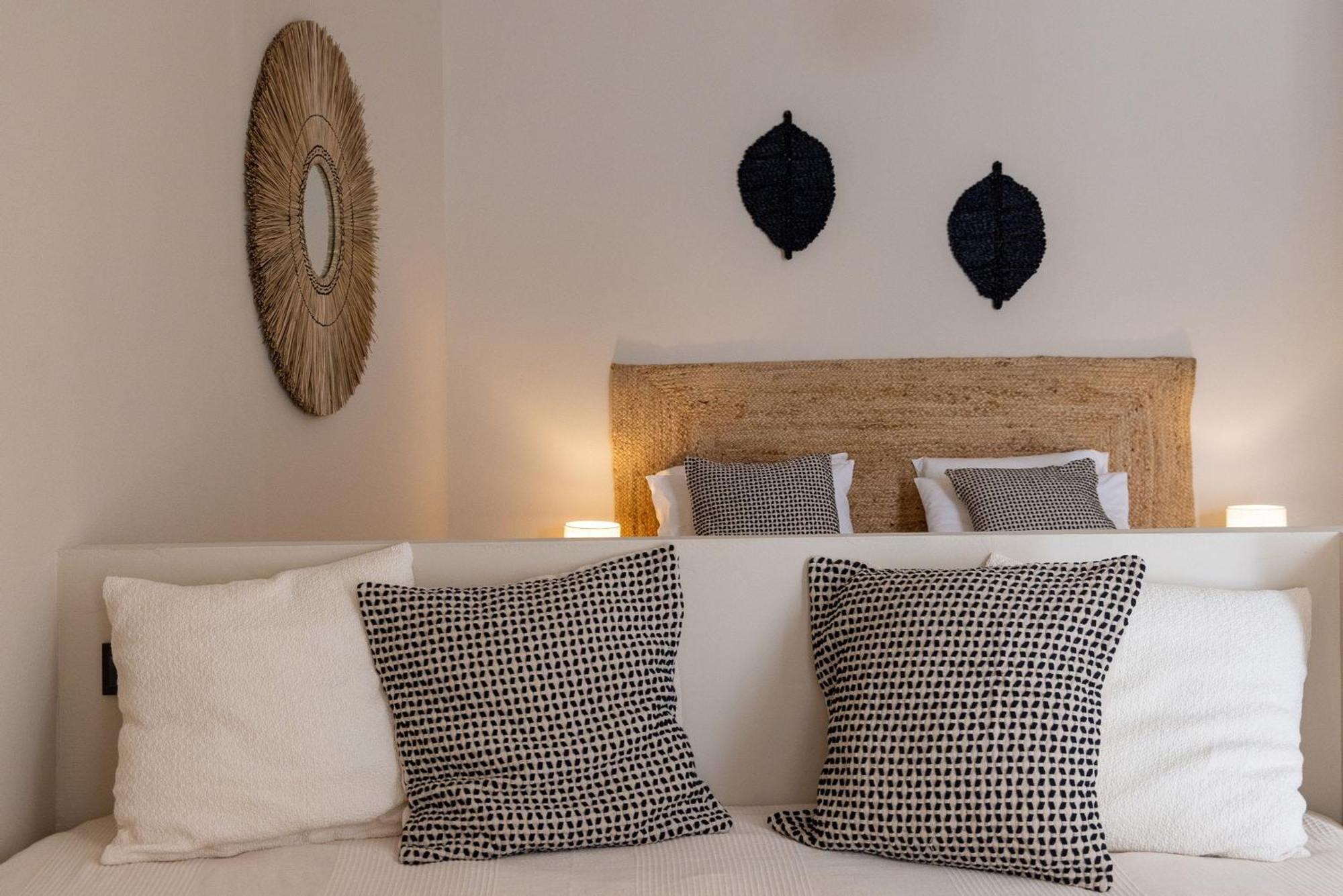 Noe Rooms In Center Of Tinos ภายนอก รูปภาพ